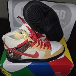 Nike SB Dunk High Sneakers